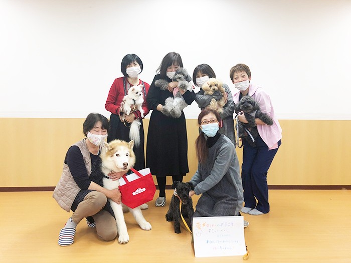 八木沼さんは院内で、老犬セミナーも開催している（八木沼さん提供）