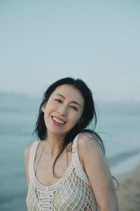 雛形あきこさんの写真集「雛形あきこ写真集（仮）」の先行カット　撮影／三瓶康友