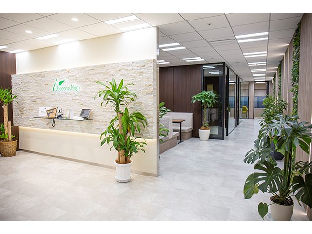 191605 税理士法人イデアコンサルティング3 会議中