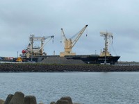 【速報】宮城・石巻港に係留中の貨物船　男性作業員２人が酸欠で救急搬送　１人が意識不明