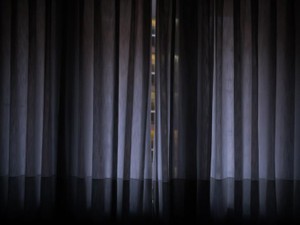 父に暴行、罵声を浴びせる母。抵抗しない父もまた、娘の気持ちに無関心な毒親だった