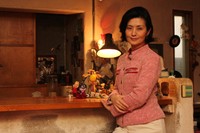 50歳になったのを機にピッコロ劇団を離れ、フリーで活動を始めた木全晶子さん＝兵庫県伊丹市内