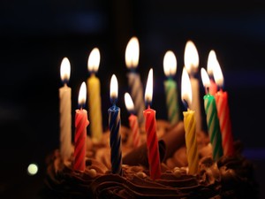 何かと理由をつけ会いにくる父。でも、あなたの誕生日は祝えない