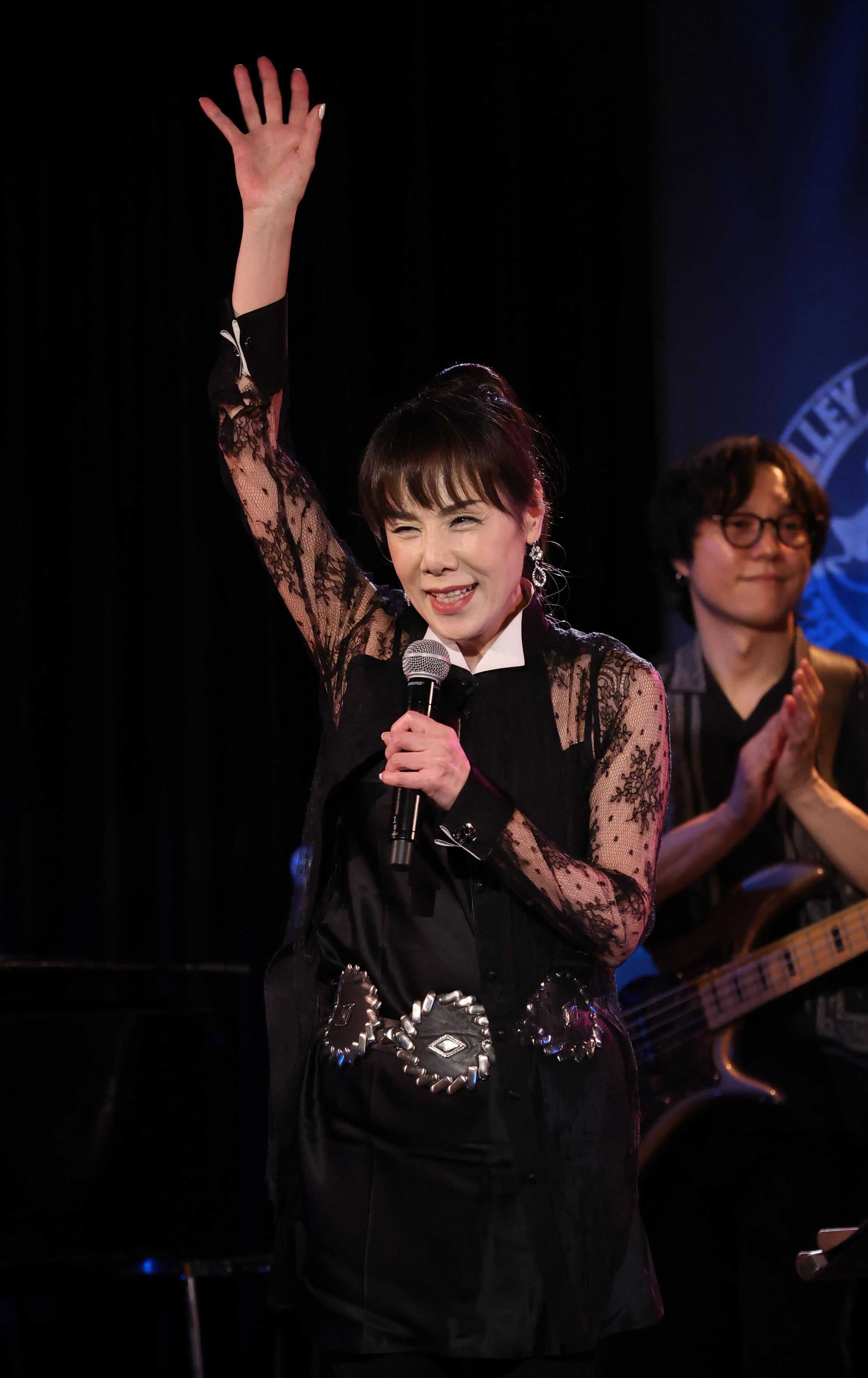 胸熱！ピンク・レディー×キャンディーズ 昭和トップアイドル2ショに