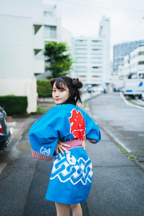 法被姿の小倉唯