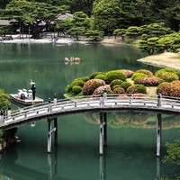 栗林公園／香川（出典：公益社団法人香川県観光協会 うどん県旅ネット https://www.my-kagawa.jp/ritsuringarden）