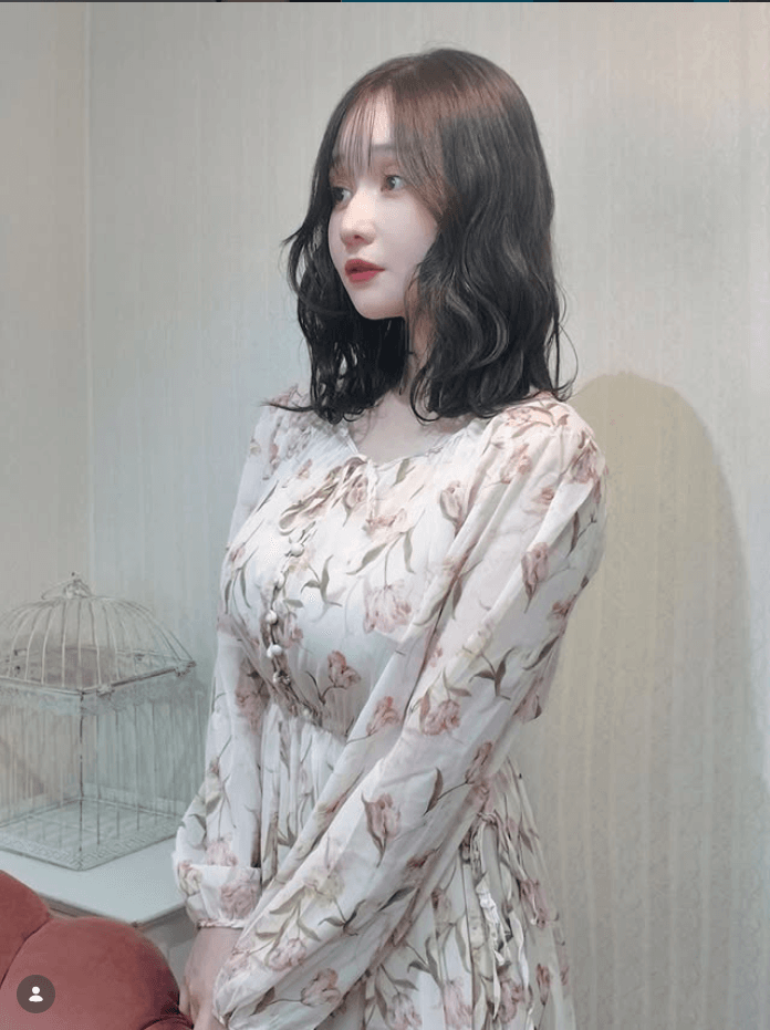 茜さやのインスタグラム（＠saya.akane）より