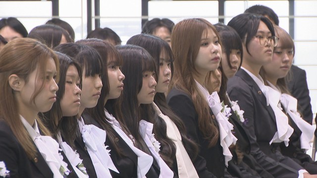 ノートルダム清心女子大学の入学宣誓式　岡山・北区伊福町