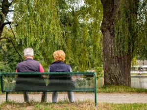 「シルバー民主主義」は悪者なのか　若者だっていつかは年を取る
