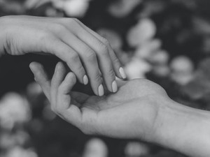 初めての失恋で深夜に友人と電話した日、実は友人の誕生日だった