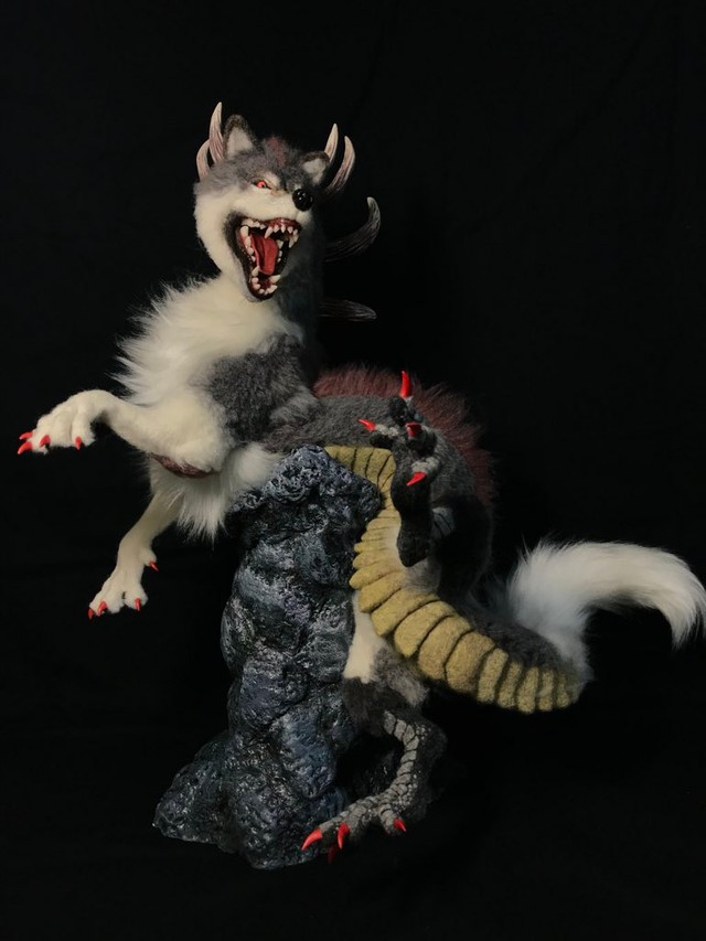Lilacoo（らいらっくー）さんが手がけた「狼龍」狼と龍、二つの姿を併せ持つ幻の獣。（Lilacoo（らいらっくー）さんのTwitterより）