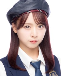 4代目総監督の倉野尾成美(C)AKB48