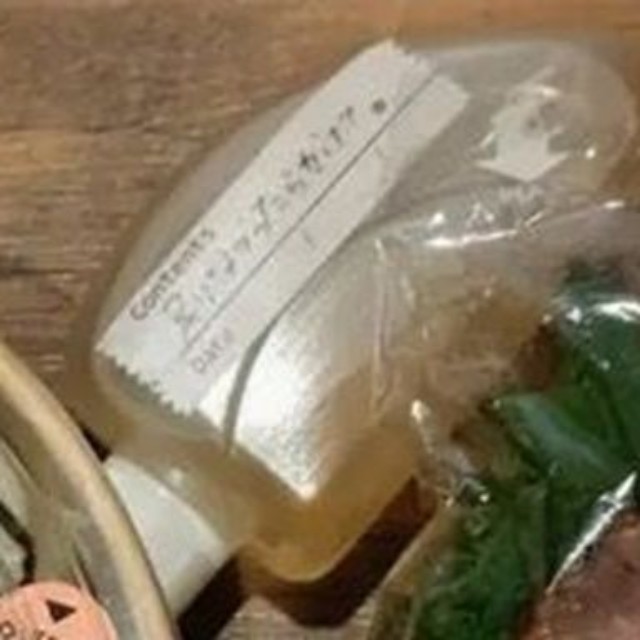 冷やしうどん弁当に添えていた「予備のつゆ」を、つゆを忘れた女生徒にあげたそうです／zuekonnoさん（@zueko2442）提供※画像はトリミングしています