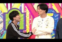 ダウ90000・蓮見翔（左）と相席スタート・山添寛＝「ロンドンハーツ」8月12日放送回より（テレビ朝日提供）