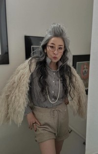 街中で声をかけられることも増えたという。若い世代からも支持が広がっている／megさん（@megumiwa0122）提供