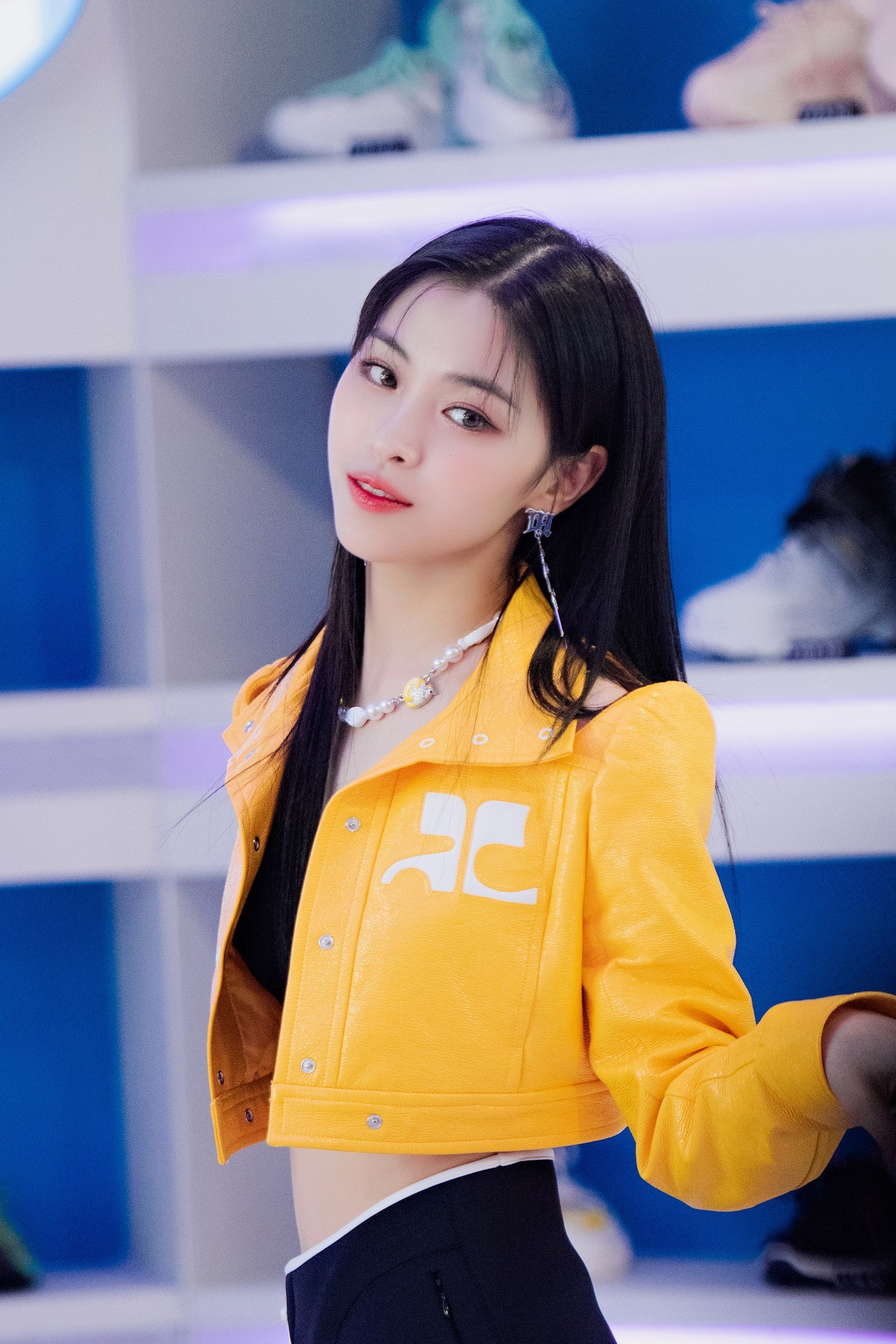 ITZYのリュジンをディスった？CrushのSNS書き込みに韓国ネットざわざわ