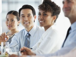 海外在住の相続人がいる場合の相続手続の進め方  特有の必要書類に注意を