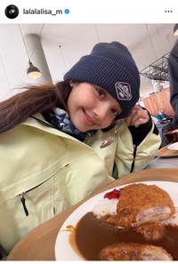 リサ（@lalalalisa_m）さんのインスタグラムより