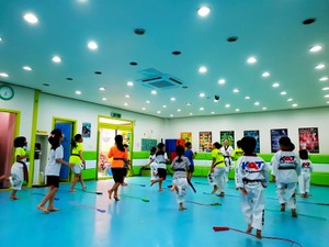 競争社会の弊害は心配でも……今や子育てに欠かせぬ韓国の塾システム