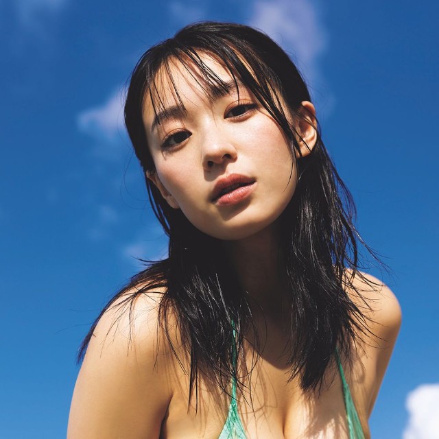「週プレ」に登場した髙野真央©アンディ・チャオ／集英社