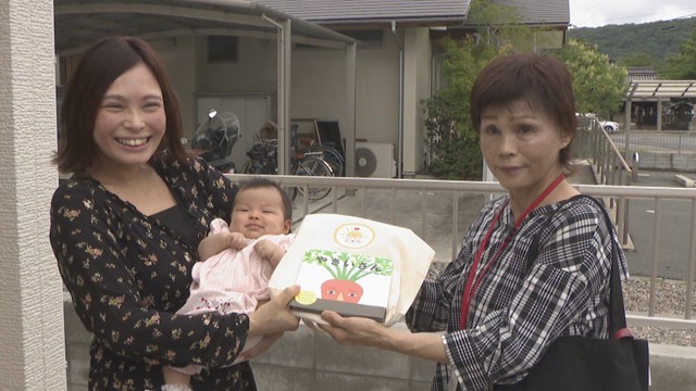 こんにちは赤ちゃん事業　岡山市で10万人目の訪問「少しでもお母さんの役に立てば」