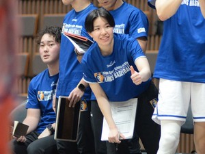 日体大・伊地知さら　初の女子学生コーチがベンチ入り「誰かから憧れられる存在に」