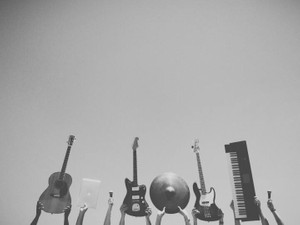 バンドも遊びも全力で。汗とタバコのにおいは愛おしい大切な思い出