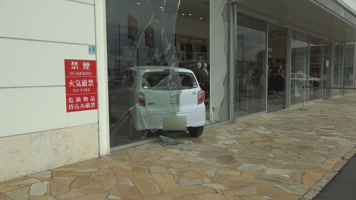 岡山 倉敷 ユニクロに73歳女性の軽自動車が突入し1人軽傷 バケワーク ホテルで選ぶ仕事と休暇の過ごし方