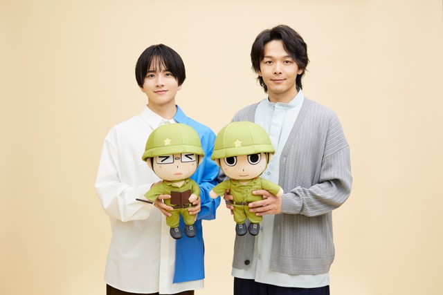 声優を務める板垣李光人（左）と中村倫也©武田一義・白泉社／2025「ペリリュー －楽園のゲルニカ－」製作委員会