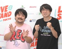 空気階段の鈴木もぐら（左）と水川かたまり