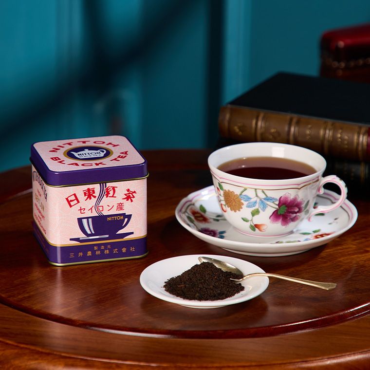 レトロでかわいい」日東紅茶が100周年！ 昭和の「青缶・紫缶・白缶」が