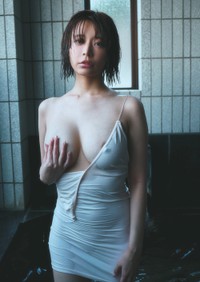 「週プレ」19＆20号に登場した小日向結衣©高橋慶佑／集英社