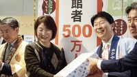 来場者500万人達成！「とっとり・おかやま新橋館」でセレモニー