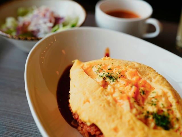大好きだった本屋のオムライス。食事という思い出に心を満たす