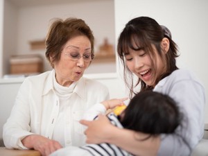 相続税が２割加算になる場合とは？　加算対象の孫を養子にする際の注意点も解説
