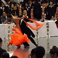 二宮敦人さん『「競技ダンス」へようこそ』インタビュー 「きれいなゴキブリ」目指した大学競技ダンス部の４年間
