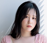 新沼希空（撮影：唐木貴央　ヘアメイク：KEIKO（renewal）　スタイリング：田中陽子　撮影協力：サンシャイン水族館）