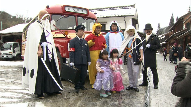 伝統の町並みで新たな挑戦　吹屋ふるさと村でコスプレイベント　岡山・高梁市