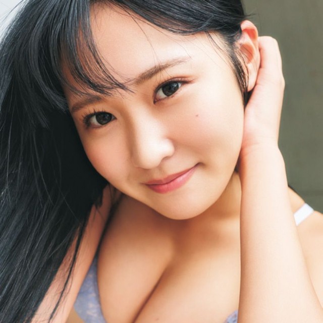 本多もか（撮影：高橋慶佑　ヘアメイク：KEIKO（renewal） スタイリング：毛塚由恵）