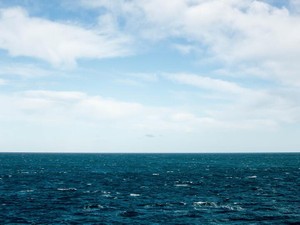 振られた反動で島へ。都会のオアシスに出会い、一人旅が趣味になった