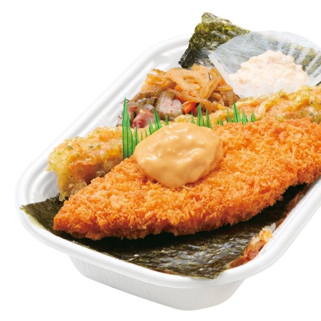 値段そのまま「チキンかつ1枚がもらえる」企画の対象メニュー「のり弁当」530円