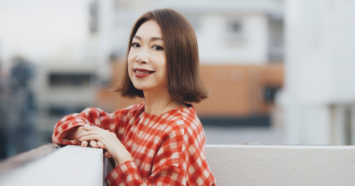 野宮真貴さん“手作り”の「おしゃれかるた」は、人生を楽しむヒントが 