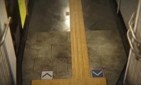 終電を逃してしまう男性の目線で撮影したという(たいらかけるさん提供、Xよりキャプチャ撮影)
