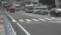 事故があった現場(美作市入田)17日朝