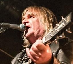 マイク・ピーターズさん