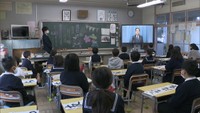 モニターを通じて行われた始業式