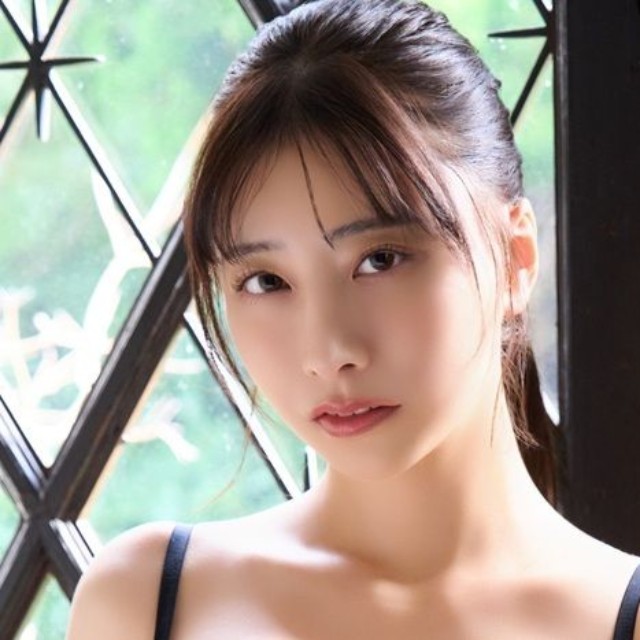 鈴木優香 デジタル写真集『After Bloom』（撮影：Takeo Dec.、発行：ワニブックス）より 