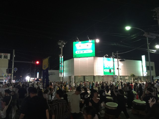 商店会の活躍もあってか大いに盛り上がる気仙沼の街並み※気仙沼新中央商店会提供