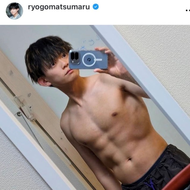 松丸亮吾インスタグラム(@ryogomatsumaru)より