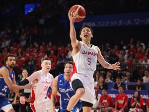 バスケW杯、日本代表が98-88でフィンランドに歴史的勝利